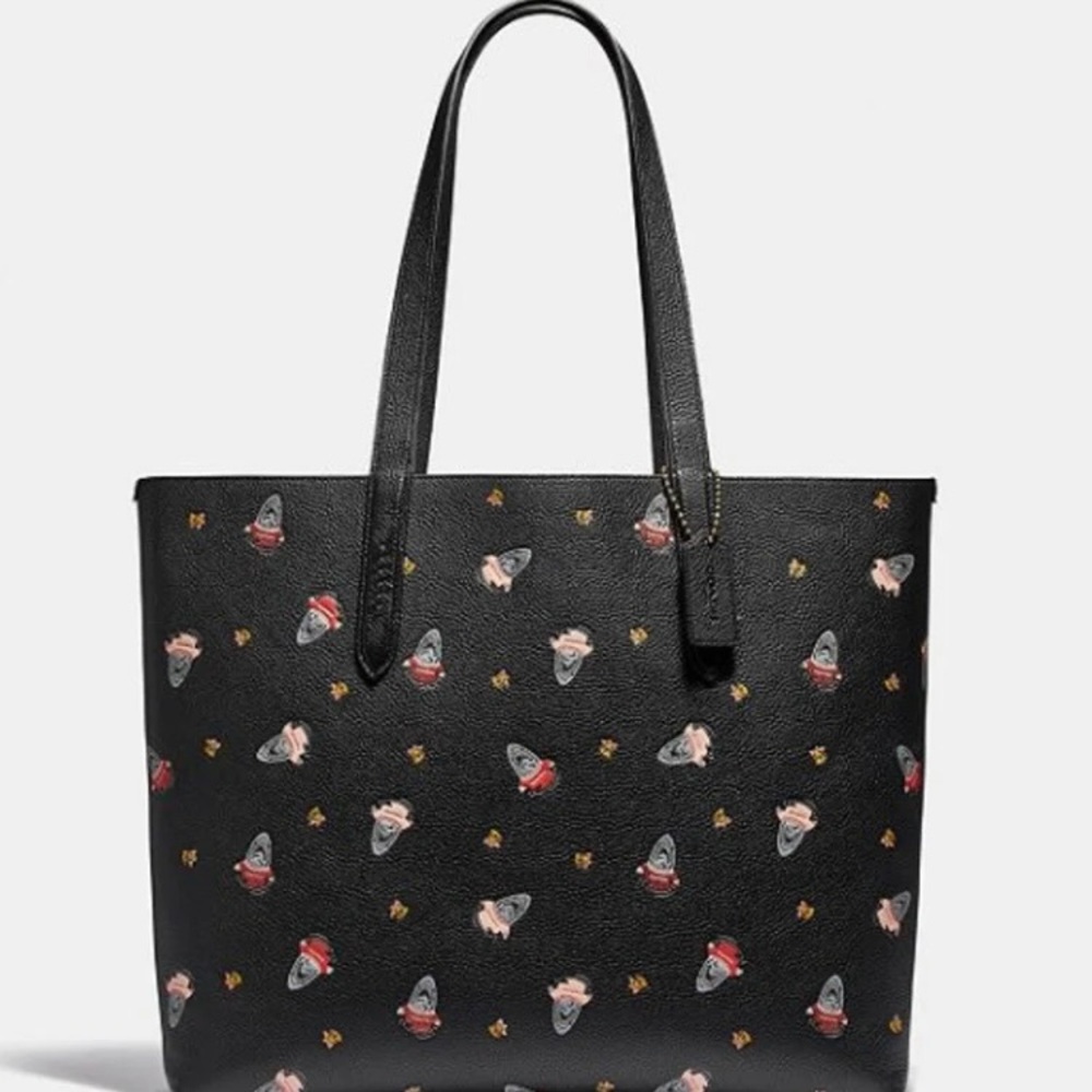 COACH SHARKY TOTE BAG NWT